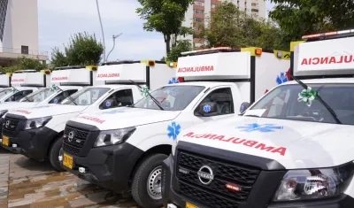 Ambulancias entregada a la Gobernación del Atlántico.