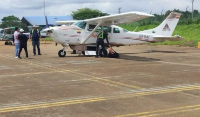 Avioneta en la que viajaban los funcionarios antes del accidente. 