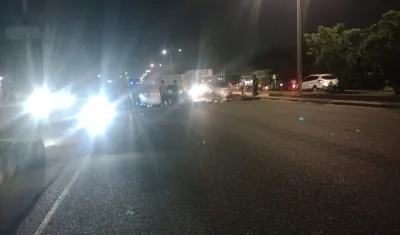 Bloqueo esta noche en la calle 30. 