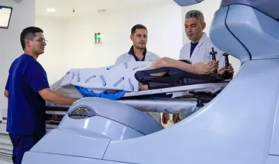 Luis Elchearo, Radiooncólogo y especialista líder del servicio de Radioterapia de la Clínica Bonnadona.