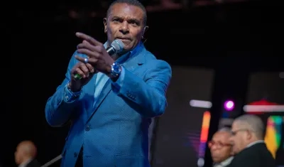 José Alberto El Canario.