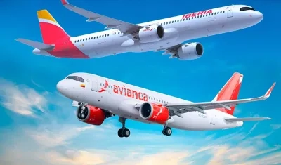 Aviones de Iberia y Avianca. 