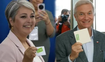 La izquierdista Jeannette Jara y el ultraderechista José Antonio Kast.