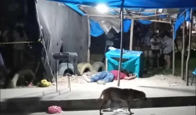 El vendedor de chuzos quedó muerto en el lugar de los hechos. 