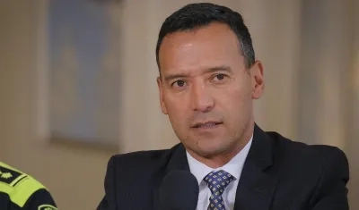 Pedro Sánchez, ministro de Defensa. 