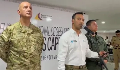 Pedro Sánchez, ministro de Defensa. 