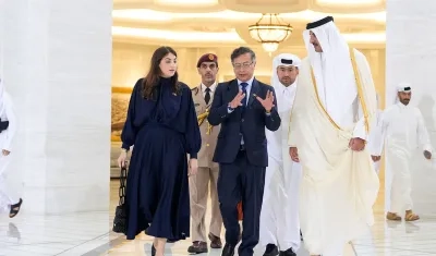 ​El Presidente Gustavo Petro y el emir de Catar, el jeque Tamim bin Hamad Al Thani.