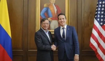 El Presidente Gustavo Petro y el senador de EE.UU., Bernie Moreno.