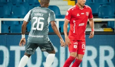 Yeison Suárez en una acción del partido.