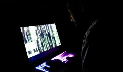 Las autoridades entregaron recomendaciones para evitar caer en estafas. Imagen de referencia.