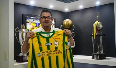 Álvaro Hernández aspira a lograr el ascenso con el Real Cartagena en 2026.