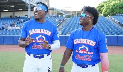 Jesús Marriaga y Dilson Herrera, peloteros de los Caimanes. 