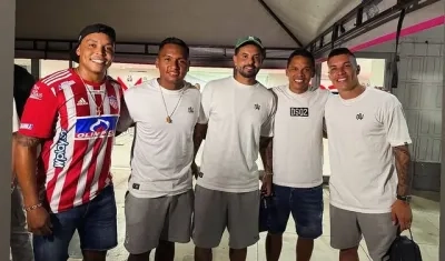 Muriel con camiseta del Junior al lado de Alfredo Morelos, Edwin Cardona, Carlos Bacca y Matheus Uribe. muriel con camiset del Junior al lado de Alfredo Morelos, Edwin Cardona, Carlos Bacca y Matheus Uribe. 