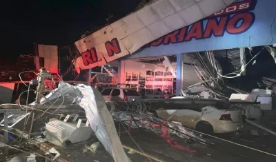 Destrucción causada por el tornado  en la ciudad de Rio Bonito do Iguaçu.
