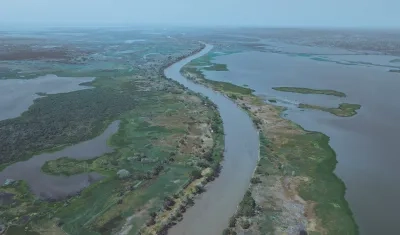Vista aérea del Canal del Dique. 