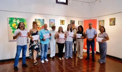 Artistas plásticos al final el taller.