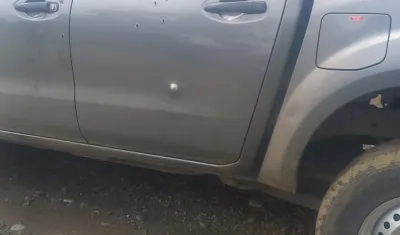 Así quedó el vehículo después del ataque criminal.