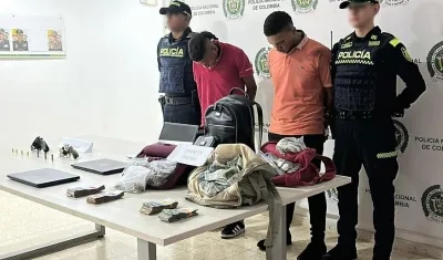 Dos de los capturados por parte de la Policía. 