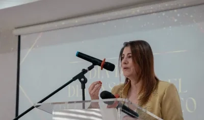 Iris Marín Ortiz, defensora del Pueblo.