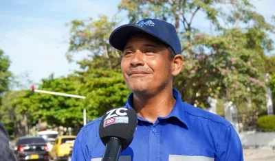 Jhonatan Hernández, operario de Triple A.