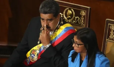 El presidente de Venezuela, Nicolás Maduro, y la vicepresidenta ejecutiva y ministra de Hidrocarburos, Delcy Rodríguez.