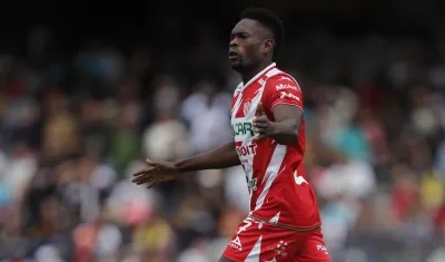 Díber Cambindo llega al Leon procedente del Necaxa. 