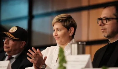 Verónica Alcocer, primera dama de la Nación. 