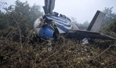 Avión de Satena accidentado.