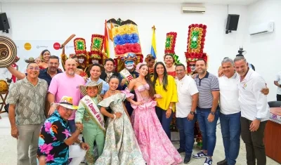 Monarquía 2026 junto a concejales de Barranquilla. 