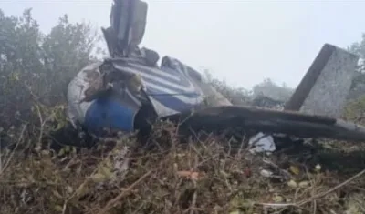 Avión de Satena accidentado.
