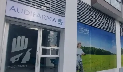 Fachada de Audifarma.