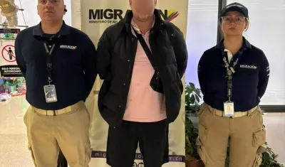 Fue capturado en el Aeropuerto Internacional José María Córdova. 