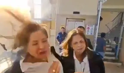 Momento del ataque contra Gladys Aurora López.