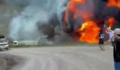 Incendio de dos vehículos