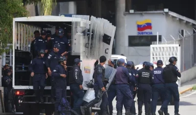 Integrantes del Cuerpo de Policía Nacional Bolivariana