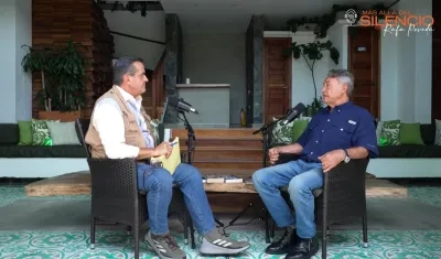 Carlos Lehder en el programa Más Allá del Silencio. 