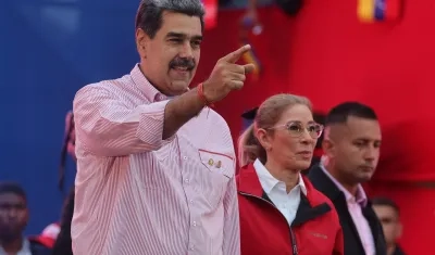  Nicolás Maduro junto a su esposa Cilia Flores.