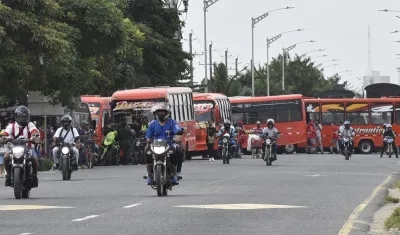 Transportadores en desarrollo de una protesta contra la extorsión en Barranquilla