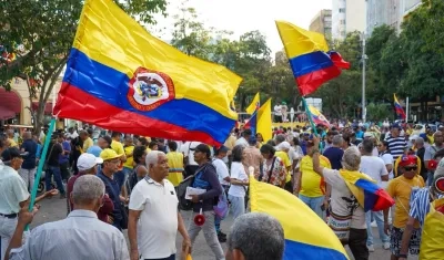 Concentración de centrales obreras y organizaciones sociales en el Paseo Bolívar.