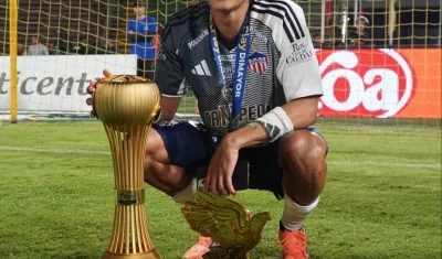 José Enamorado tras coronarse campeón de la Liga con Junior, en Ibagué. 