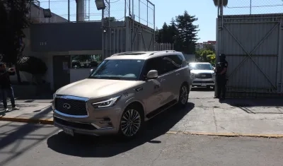 Carroza fúnebre con restos de Nemesio Oseguera.