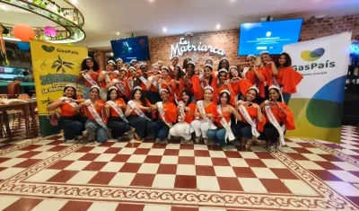 Aspirantes al Reinado Popular. 