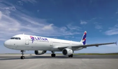 Avión de Latam, de referencia