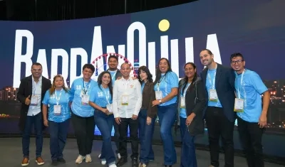 Equipo de la Alcaldía de Barranquilla en la Vitrina de Anato.