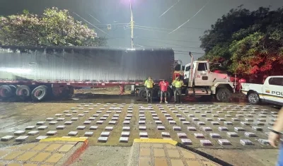 Cocaína incautada en la tractomula. 