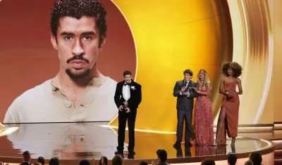 El cantante puertorriqueño Bad Bunny recibe el Grammy al Mejor Álbum de Música Urbana