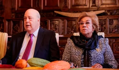 El embajador de Colombia en Estados Unidos, Daniel García-Peña, y el canciller Rosa Villavicencio.