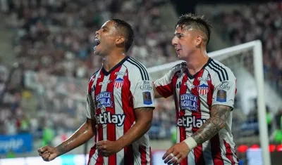 Muriel y Paiva celebrando el 1-0.