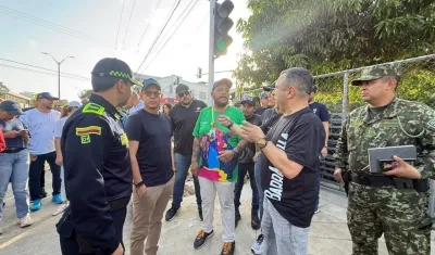 Recorrido de las autoridades.