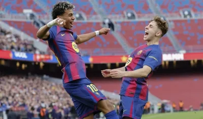 Lamine Yamal (izquierda).